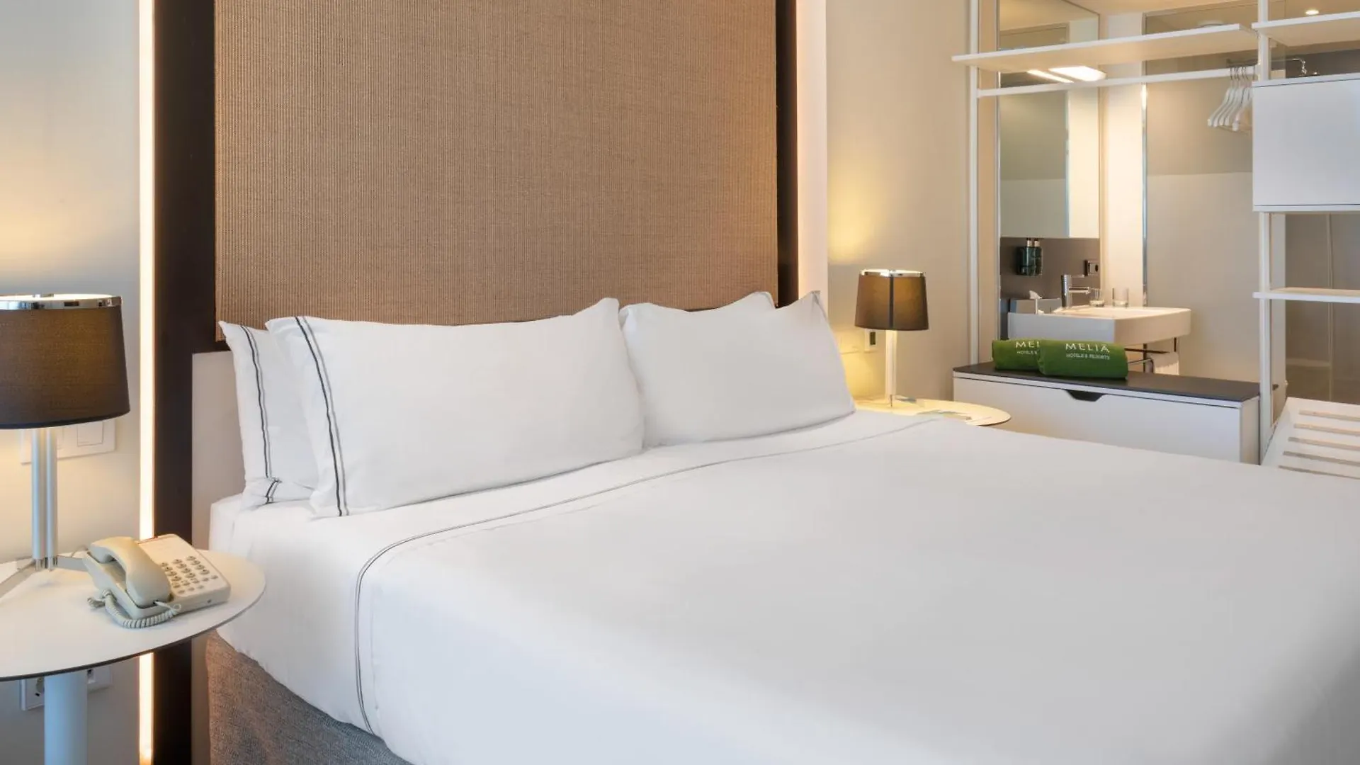 Melia South Beach Магалуф 4*,