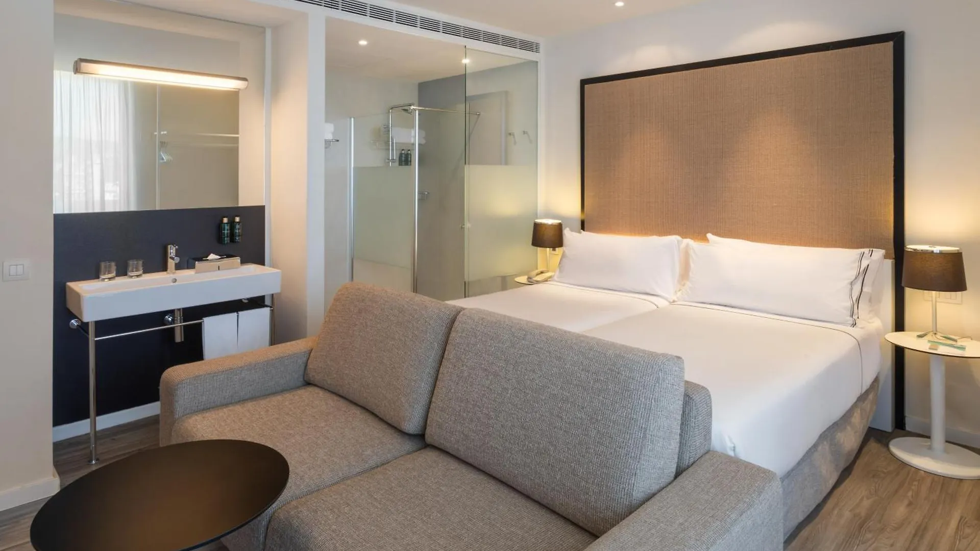 Melia South Beach Magaluf  4*, Magaluf (Mallorca) Spanje